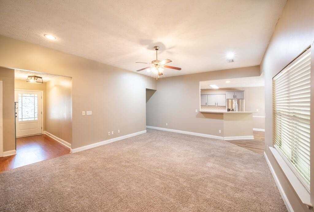 442 Lee Road 2170 - Photo 4 of 14