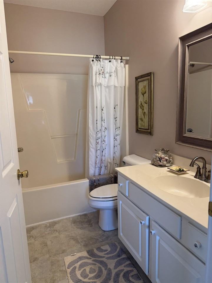 248 Sun Colony Blvd - Photo 7 of 12