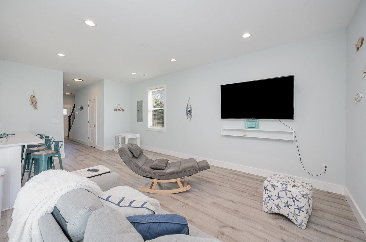 503 30th Ave N - Photo 7 of 38