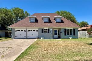 featured image of 221 Ghent Pl