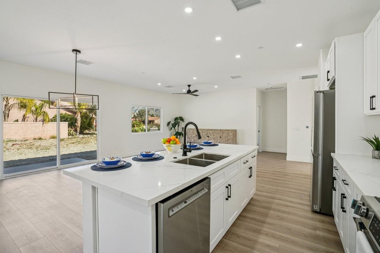 64382 Spyglass Ave - Photo 4 of 44