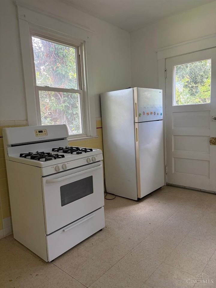 4213 Greenlee Ave #2 - Photo 6 of 20