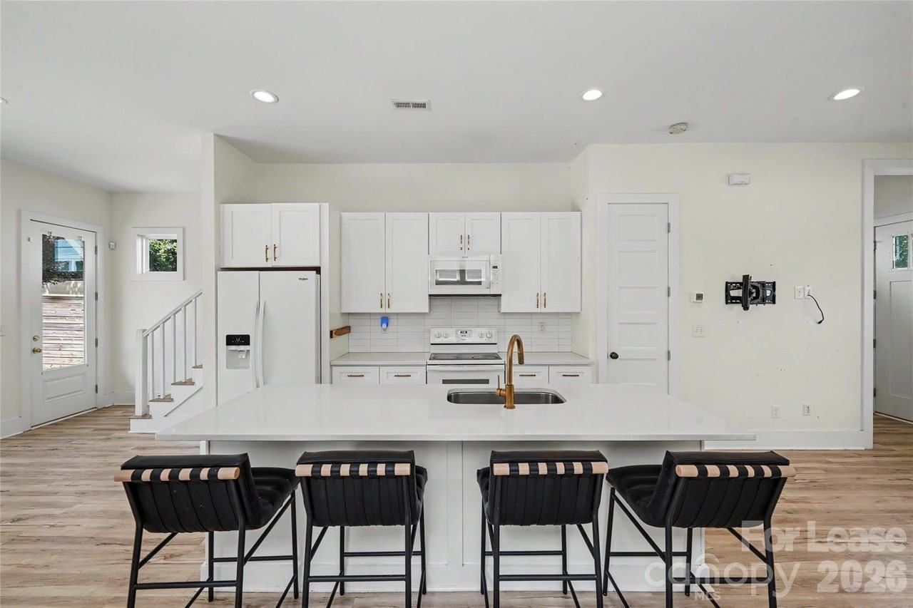 1521 Walton Rd - Photo 3 of 35