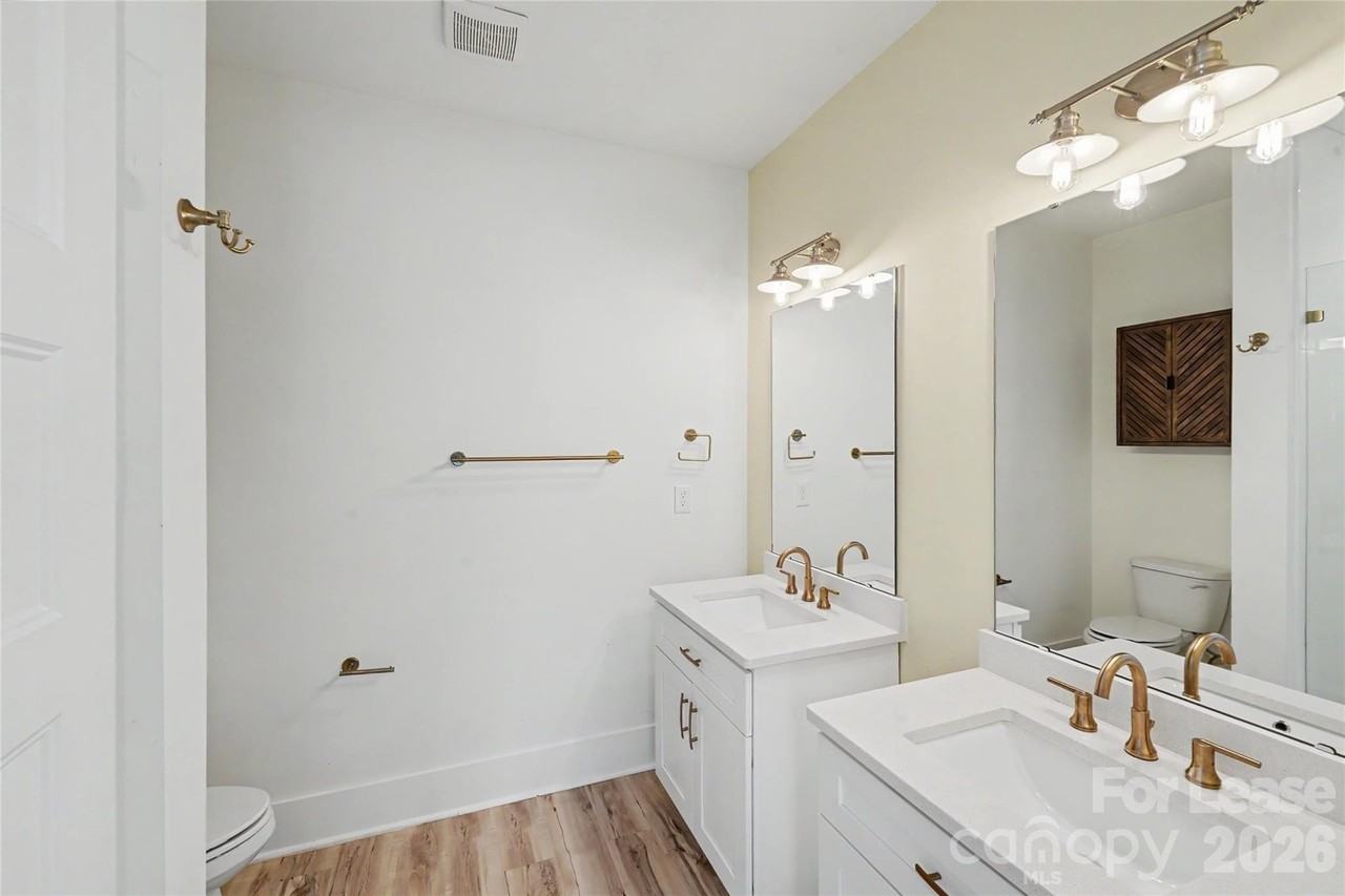 1521 Walton Rd - Photo 5 of 35