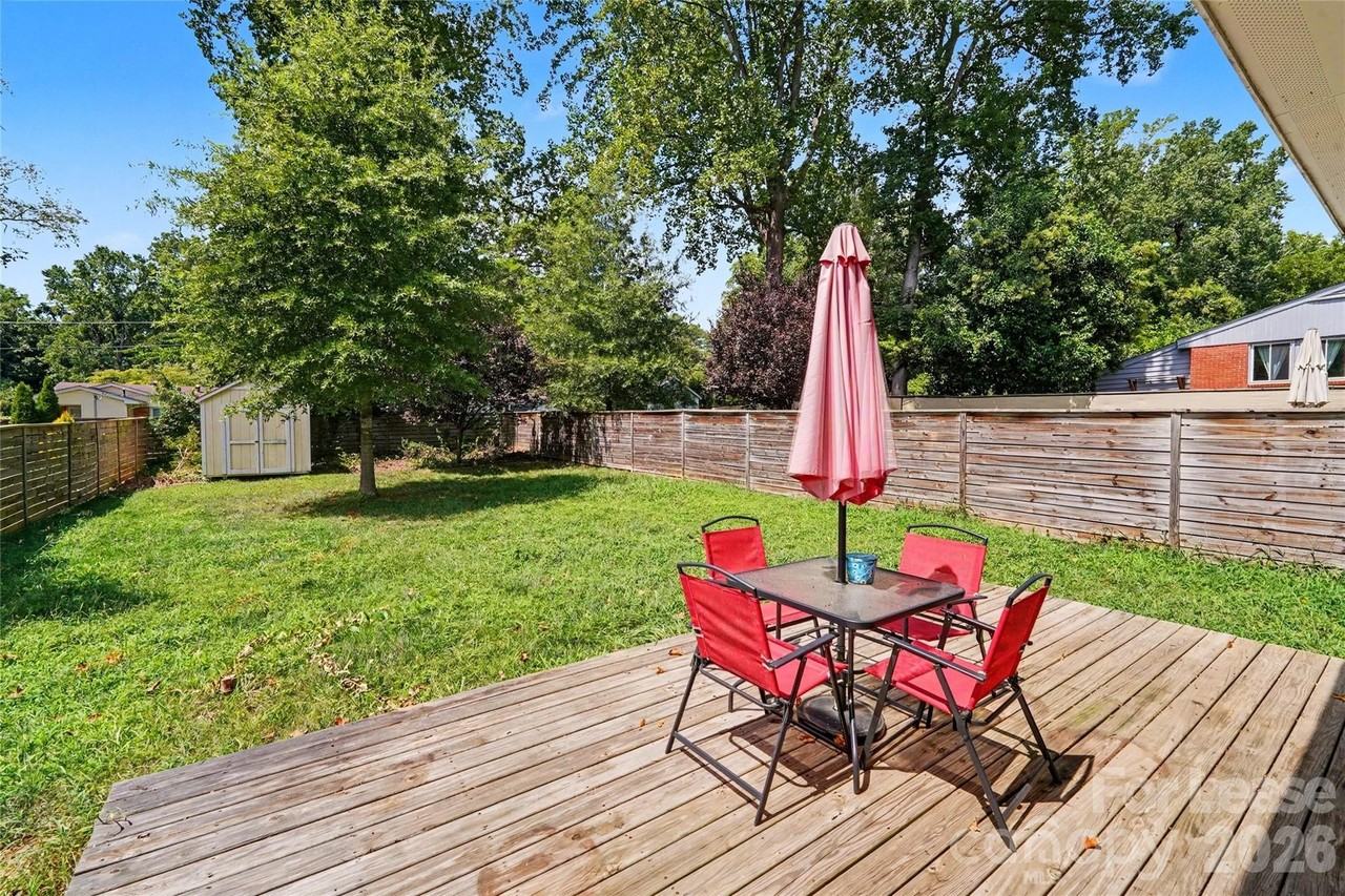 1521 Walton Rd - Photo 7 of 35
