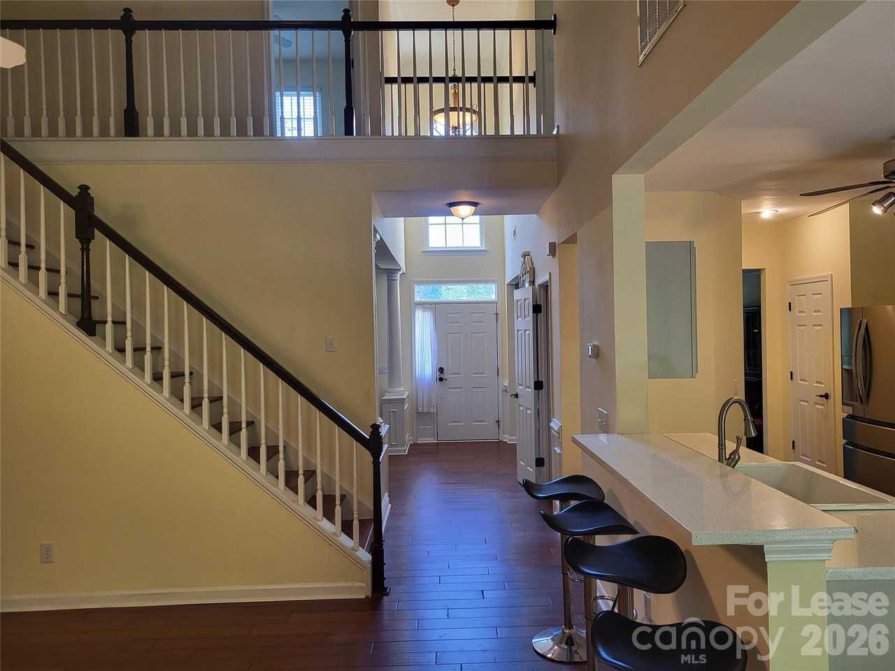 17450 Baldwin Hall Dr - Photo 4 of 32