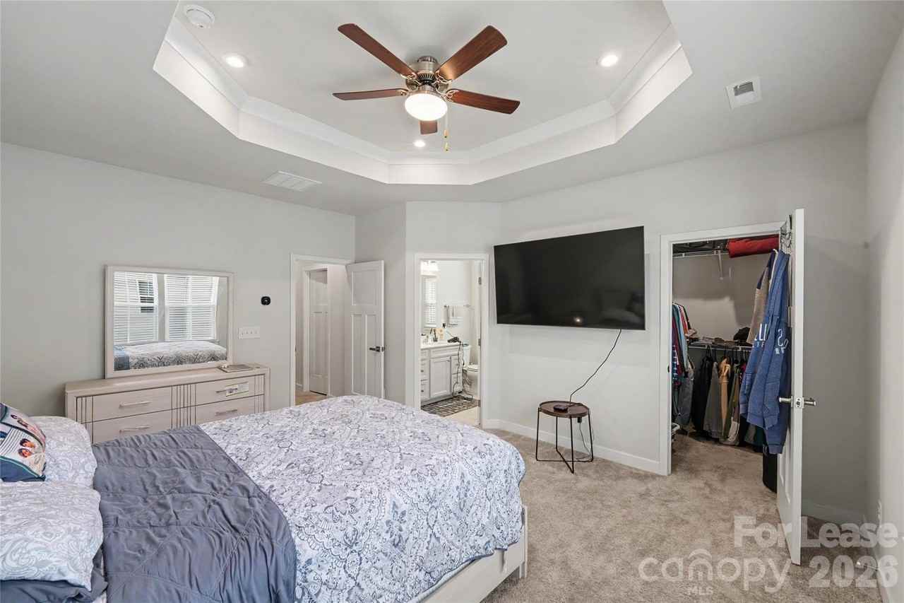 9330 Mallard Mills Dr - Photo 4 of 25