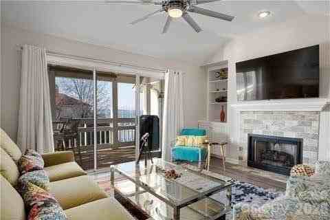 18015 Kings Point Dr #L - Photo 7 of 24