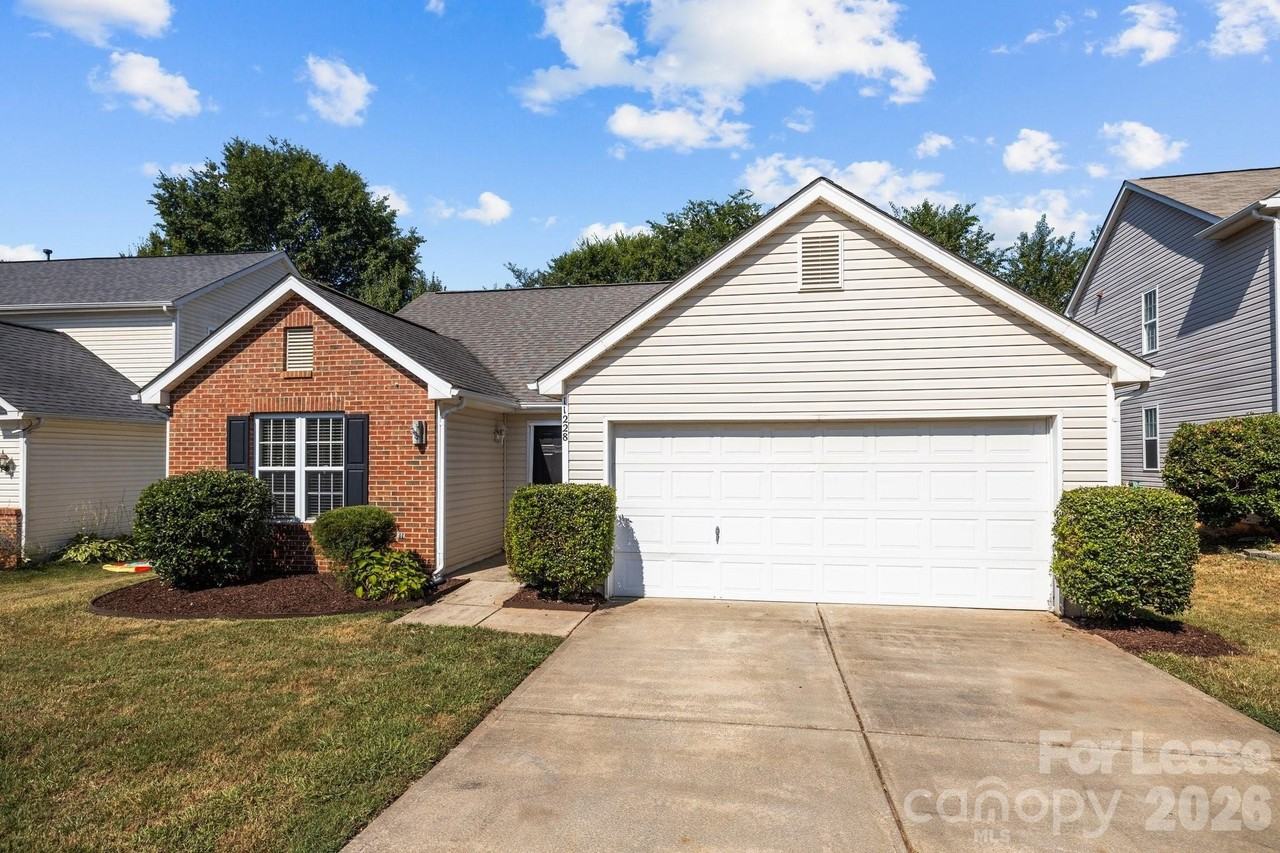 11228 Dickie Ross Rd - Photo 2 of 32