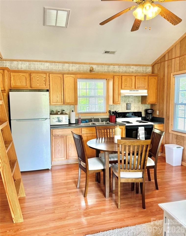 188 Uptons Landing Rd - Photo 5 of 22