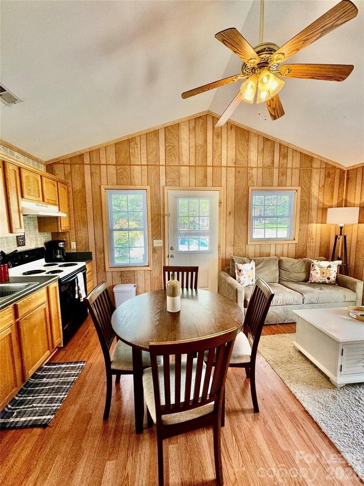 188 Uptons Landing Rd - Photo 7 of 22