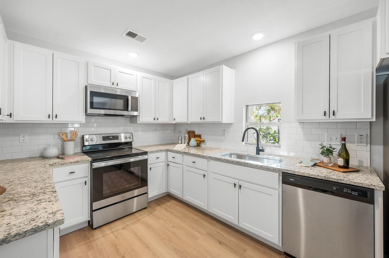 2512 Bennett Yard Rd #A - Photo 6 of 15