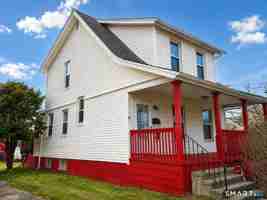 featured image of 400 Treadwell St