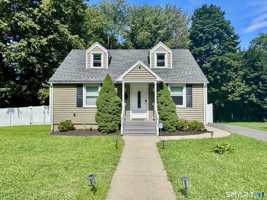 featured image of 439 Quinn St