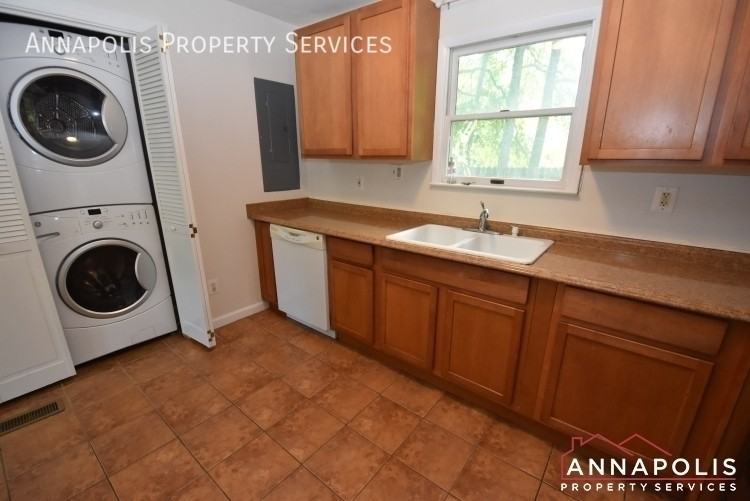 1223 Cross Rd - Photo 4 of 22