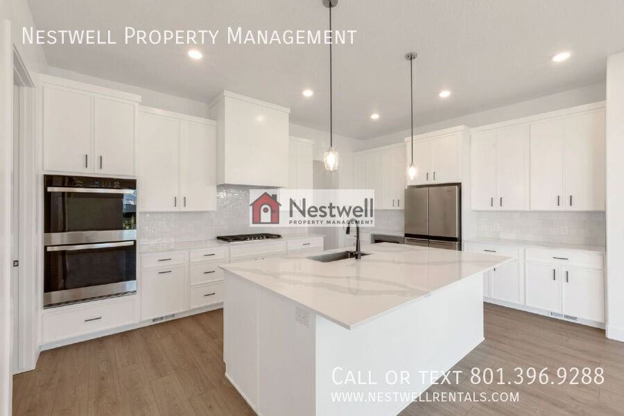 4137 N Conic Hill Dr - Photo 4 of 50