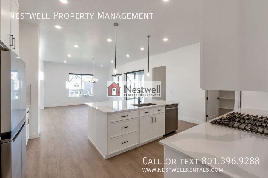 4137 N Conic Hill Dr - Photo 5 of 50