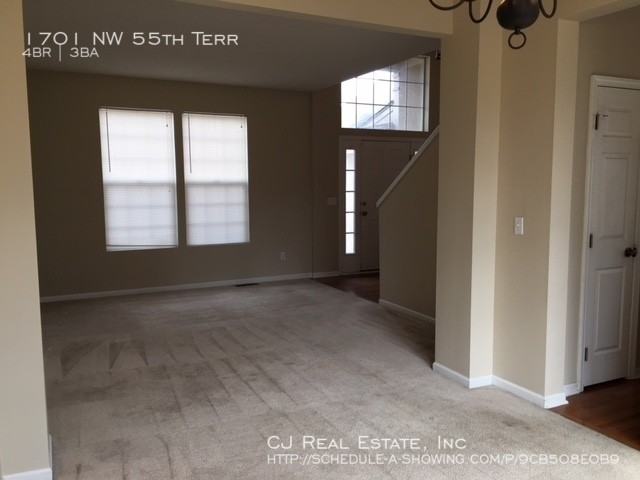 1701 Nw 55th Ter - Photo 2 of 11