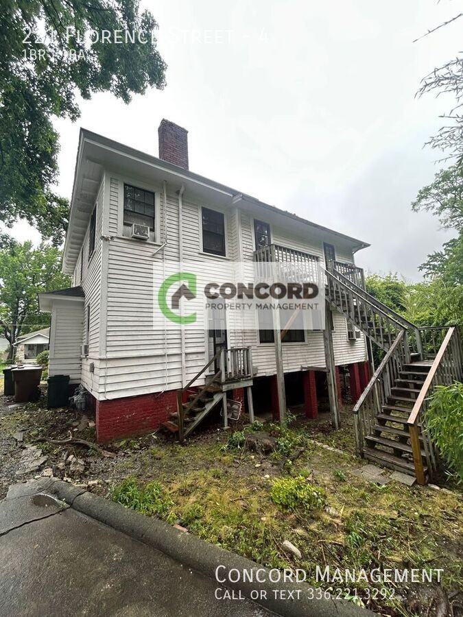 221 Florence St #4 - Photo 2 of 10