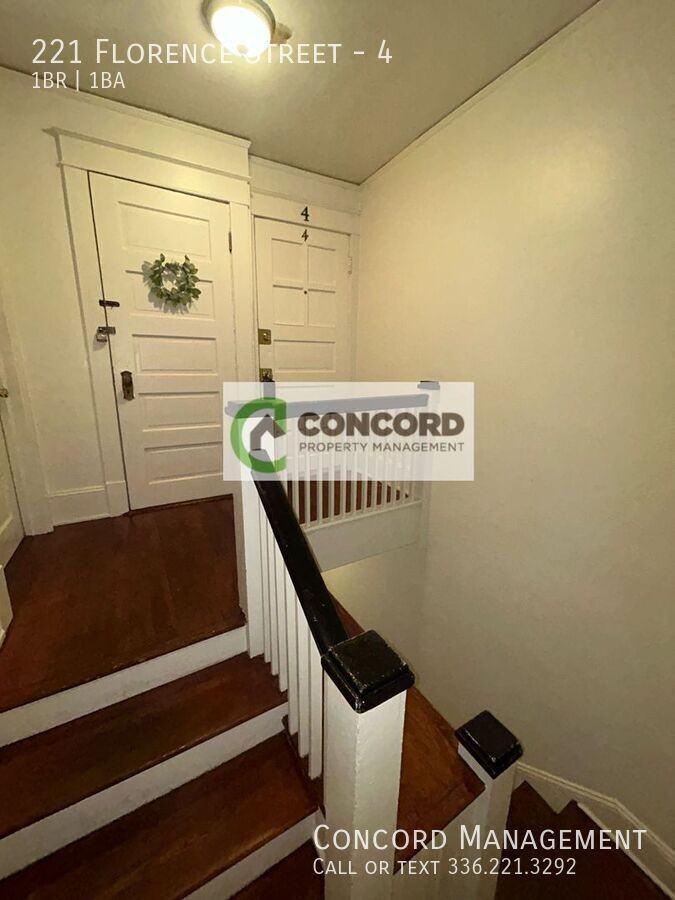 221 Florence St #4 - Photo 3 of 10