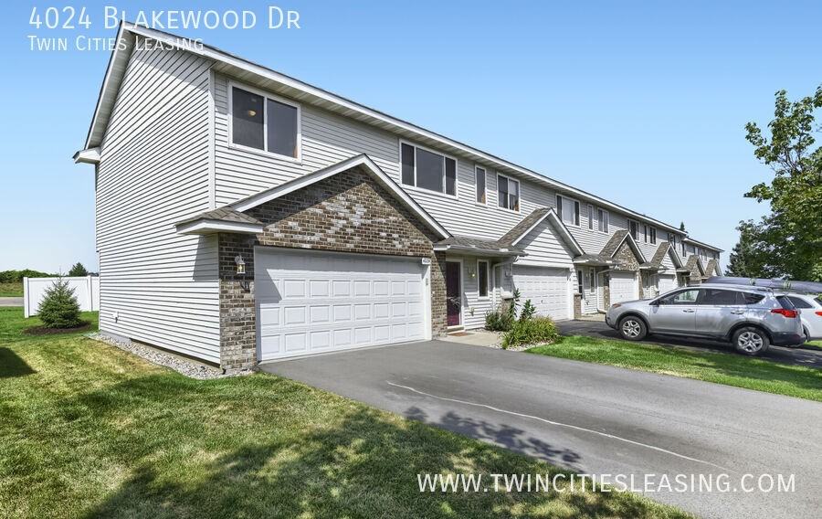 4024 Blakewood Dr - Photo 2 of 28