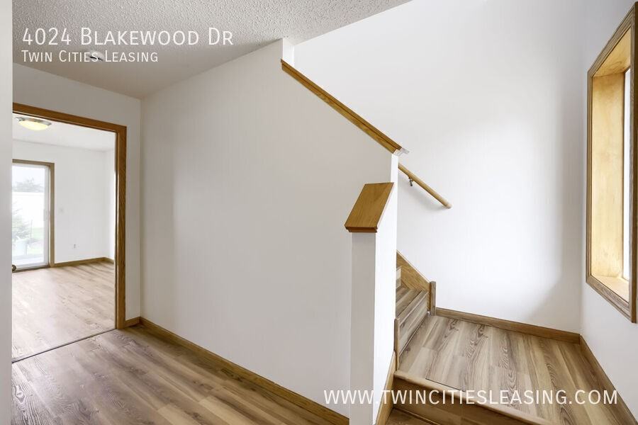 4024 Blakewood Dr - Photo 5 of 28