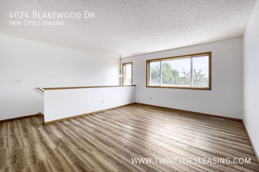 4024 Blakewood Dr - Photo 6 of 28