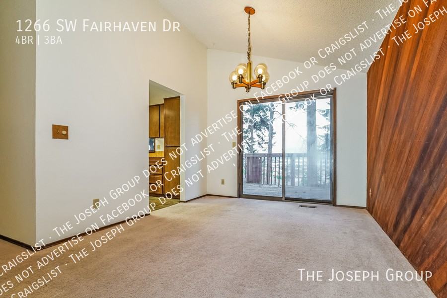 1266 Sw Fairhaven Dr - Photo 5 of 23