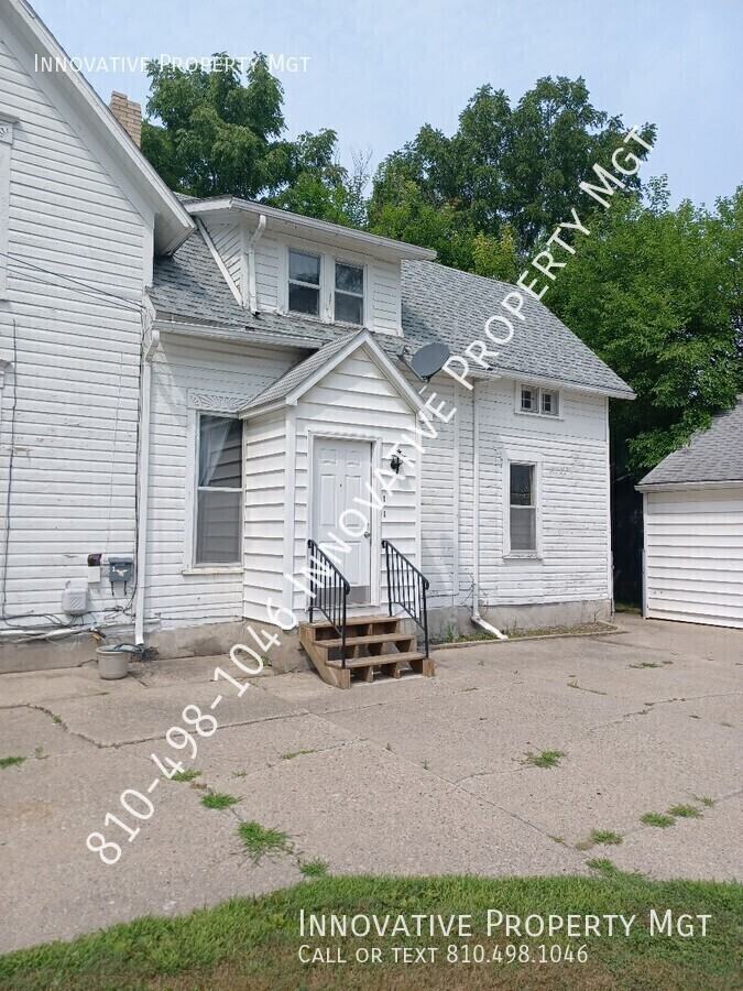 302 Pine St #1 - Photo 2 of 45