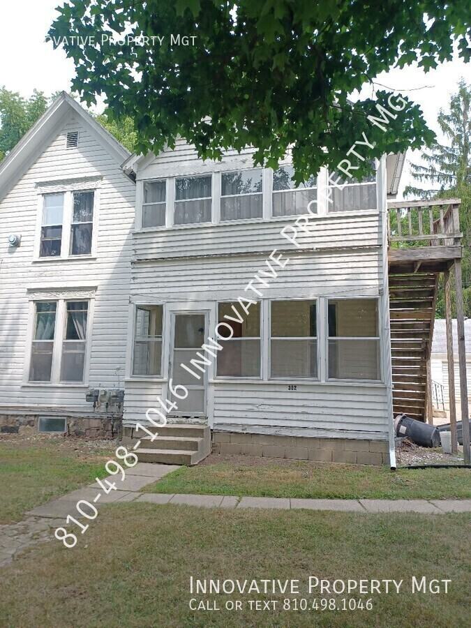 302 Pine St #1 - Photo 3 of 45
