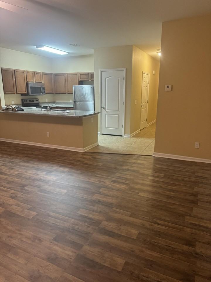 154 Iron Horse Dr E - Photo 3 of 22