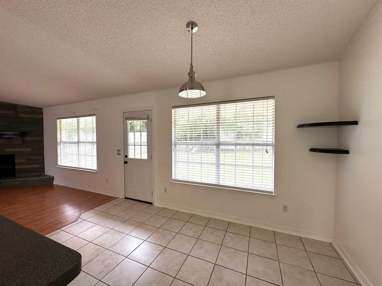 139 Steeplechase Dr - Photo 5 of 18