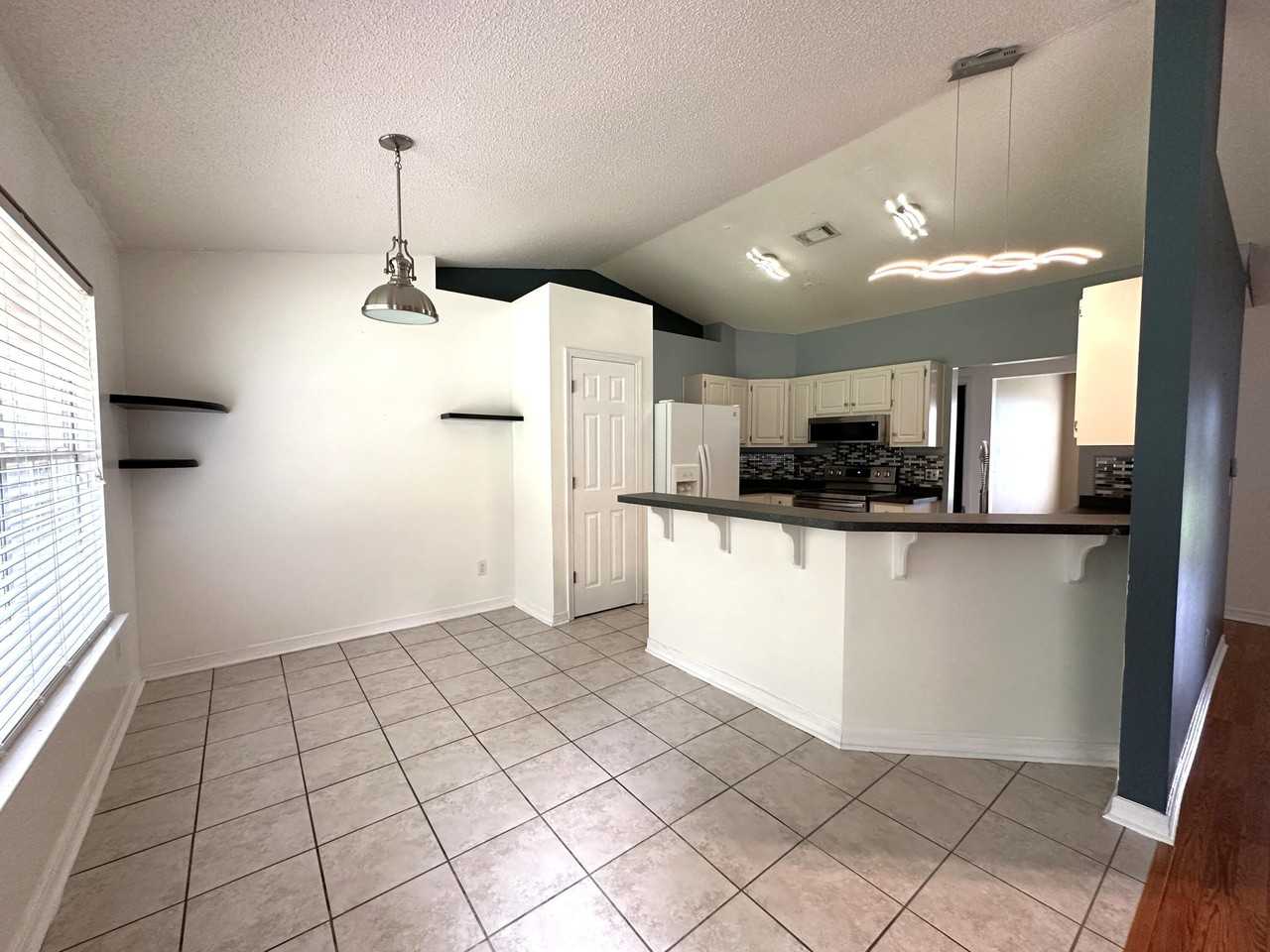 139 Steeplechase Dr - Photo 6 of 18