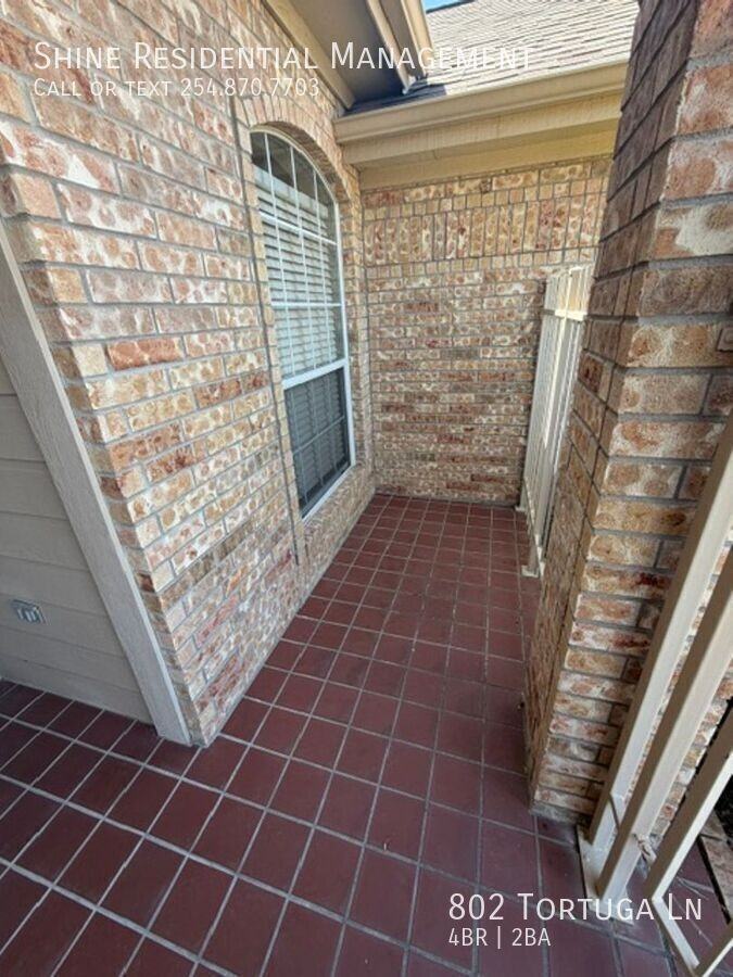 802 Tortuga Ln - Photo 3 of 50