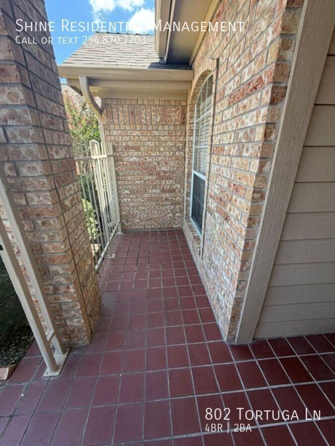 802 Tortuga Ln - Photo 4 of 50