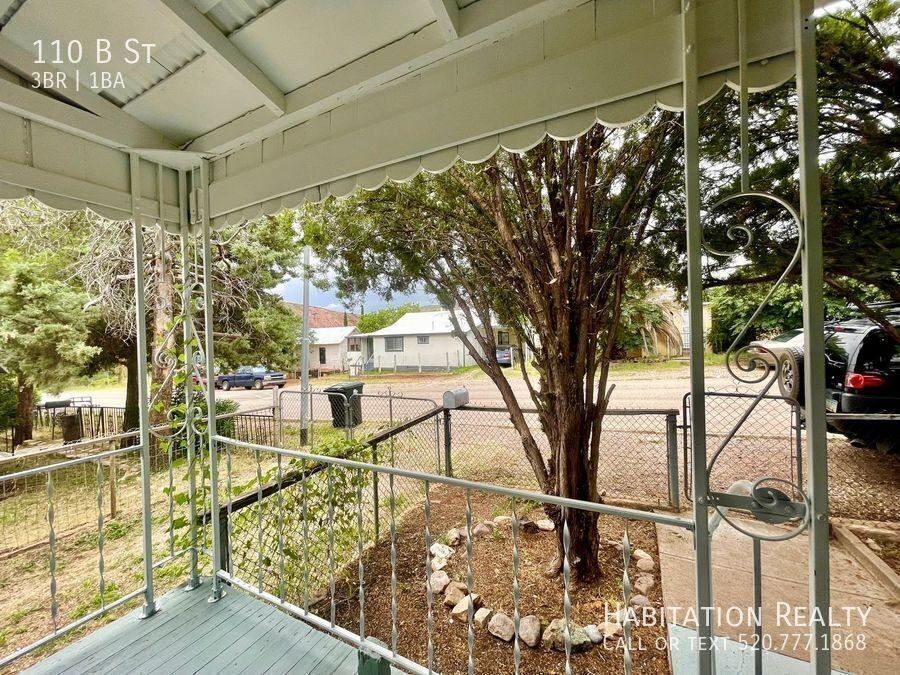 110 B St - Photo 4 of 24