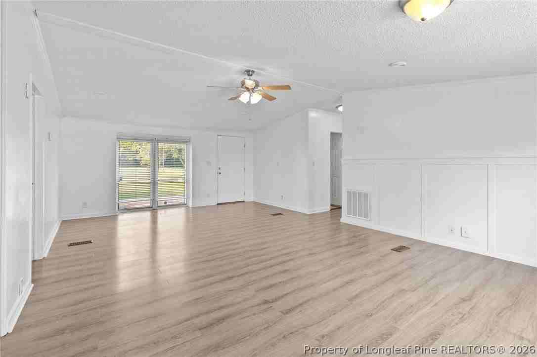 4450 Zabell Dr - Photo 6 of 31