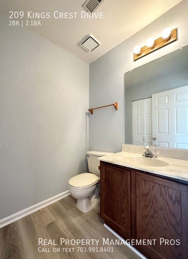 209 Kings Crest Dr - Photo 5 of 15