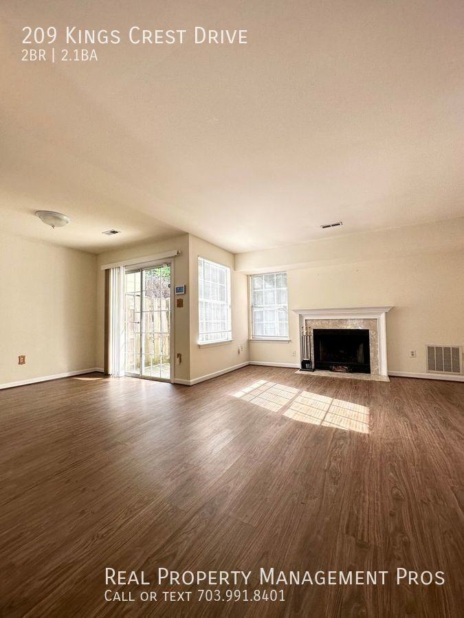 209 Kings Crest Dr - Photo 7 of 15