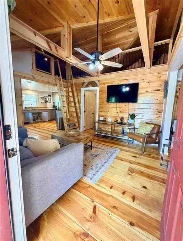 165 Corbin Hill Rd - Photo 2 of 17