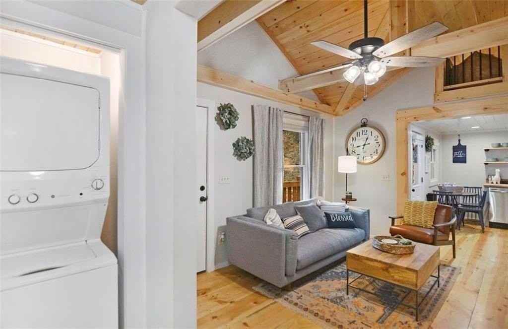 165 Corbin Hill Rd - Photo 4 of 17