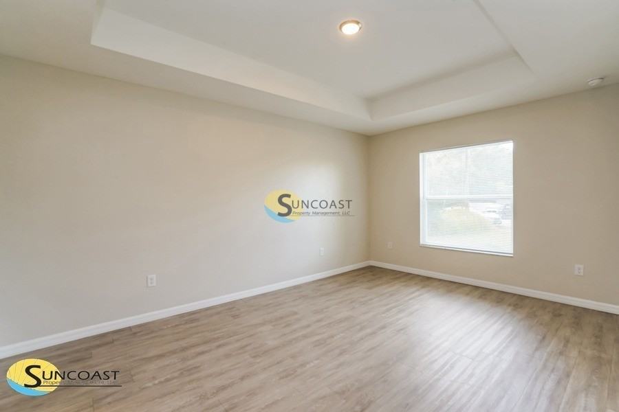 1931 Kester Ave - Photo 3 of 27