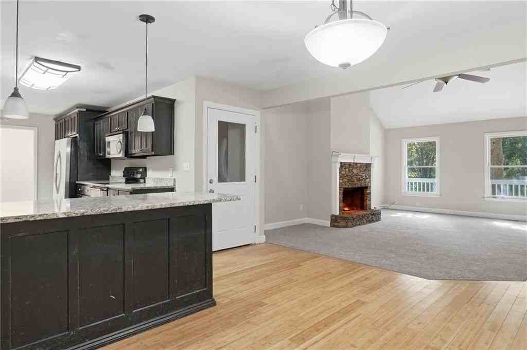 2753 Allyn Way Nw - Photo 4 of 36