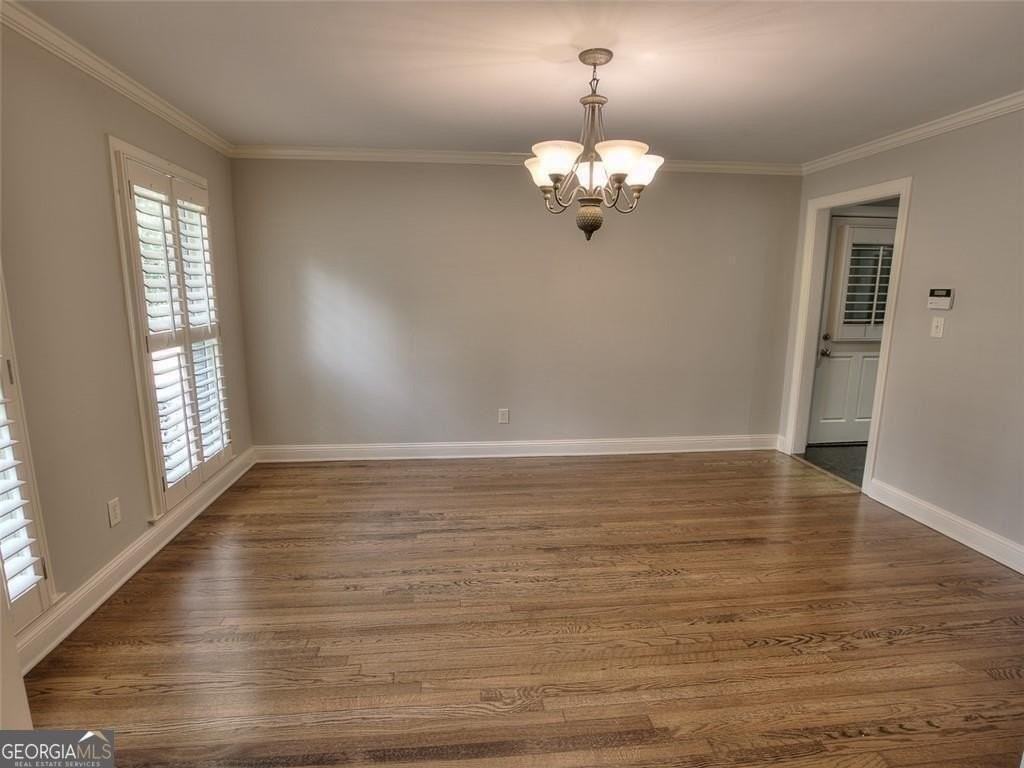 5575 Lake Forrest Dr - Photo 5 of 25