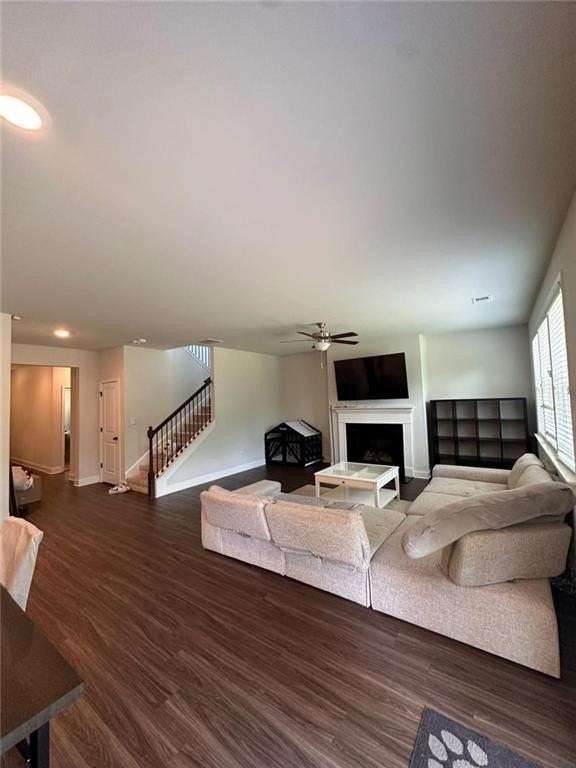 205 Birdie Cir - Photo 3 of 13