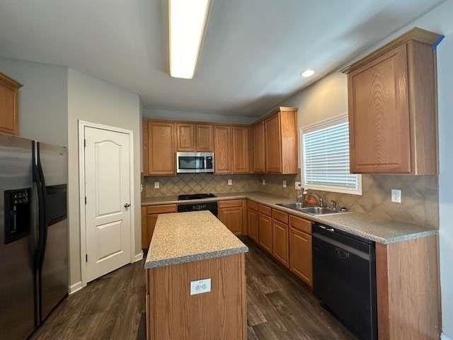 3999 Elm Trace Dr - Photo 5 of 33