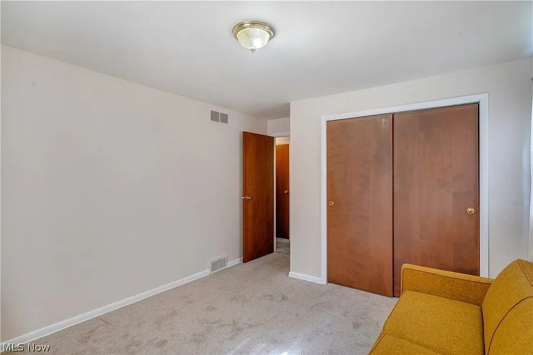 500 E Liberty St #NA - Photo 6 of 10