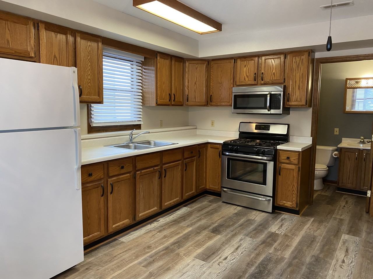 69 E Van Buren St - Photo 2 of 19