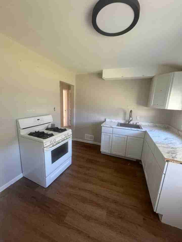 1002 W Pierson Rd #NA - Photo 2 of 10