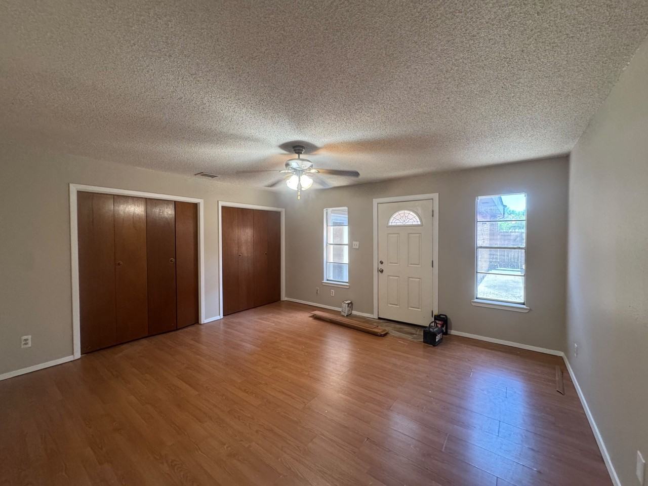900 E Dallas Ave #18 - Photo 4 of 14